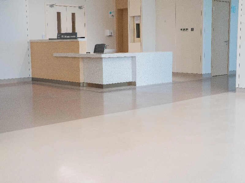 工程PVC地板采购避坑指南，大巨龙供货周期优势解析-拒绝延迟拖累工程