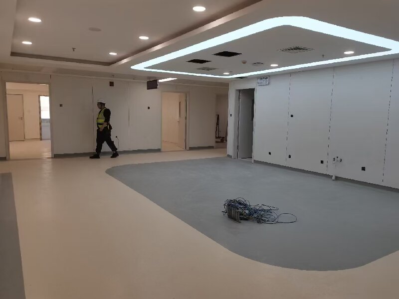 同质透心PVC地板和复合PVC地板，适用场景有什么区别？-大巨龙详解