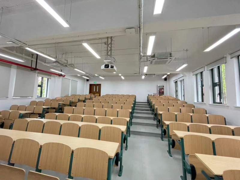 大巨龙大学塑胶地板案例