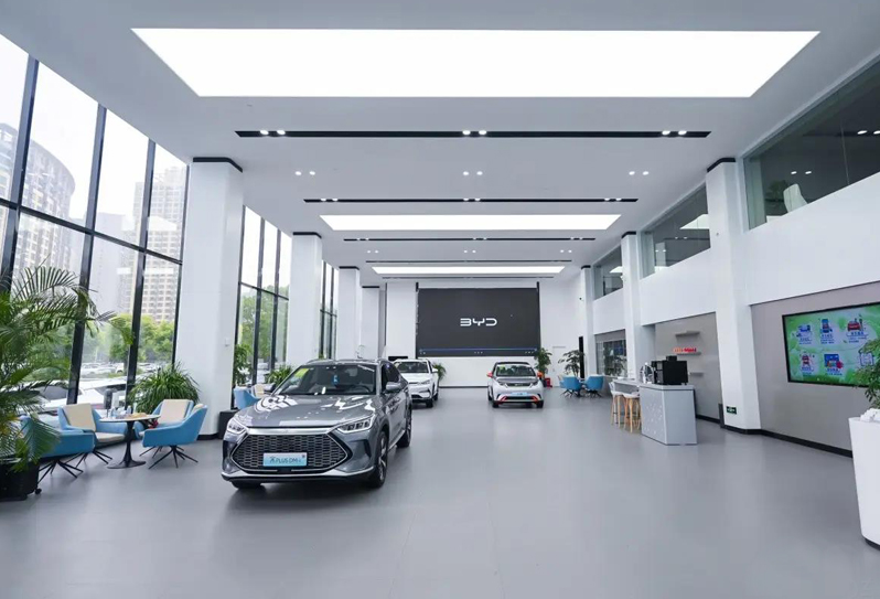 上海比亚迪汽车车间 大巨龙双玻纤工业地板耐磨抗压支撑智能制造