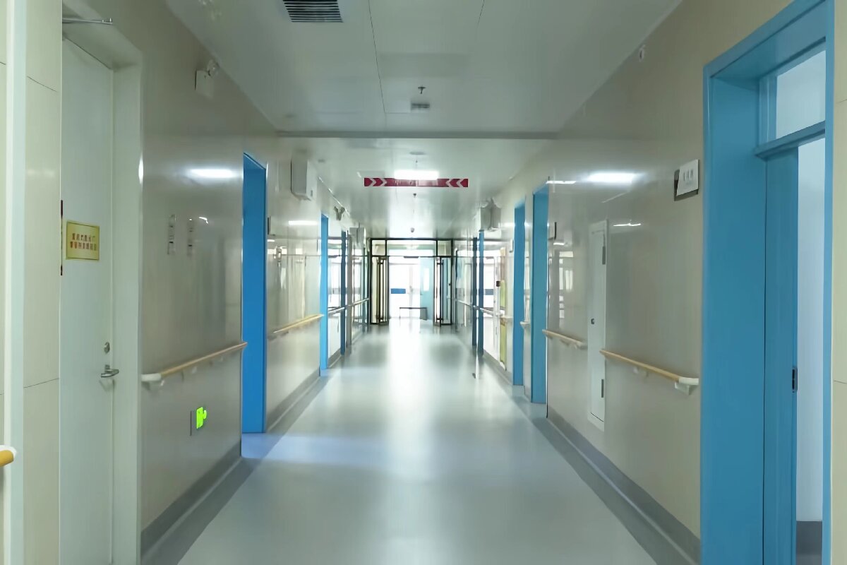 医院走廊塑胶地板