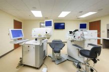 What kind of site is suitable for laying anti-static floor