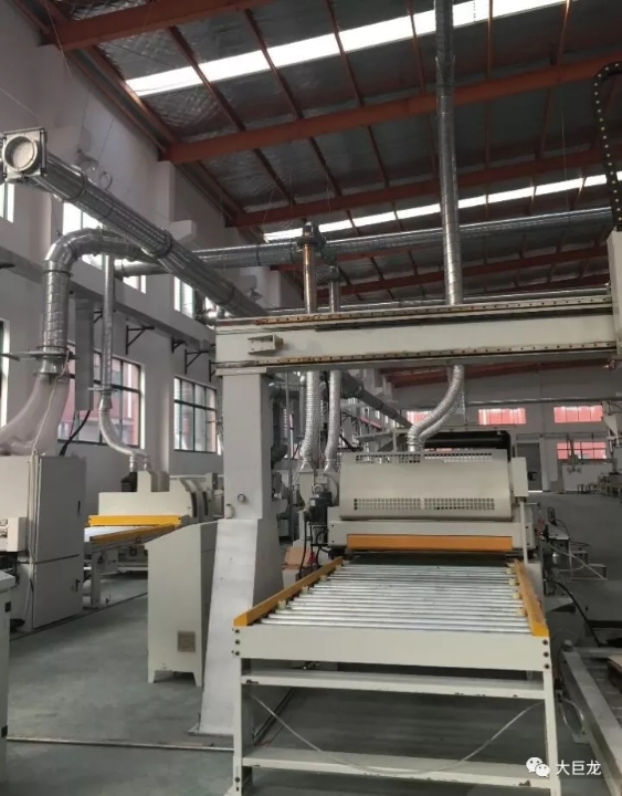 大巨龙地板科技领先行业，推动行业发展